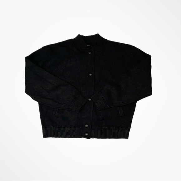 Massimo Dutti Jackets & Blazers - Massimo Dutti Women’s Black Cropped Bomber Jacket with Snap Buttons